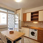 Iva Two-bedroom Tour As With Balcony And Ac, Newly Refreshed For 2026, Near Medical Faculty In * リュブリャナ