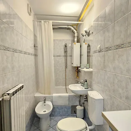 Iva Two-bedroom Tour As With Balcony And Ac, Newly Refreshed For 2026, Near Medical Faculty In