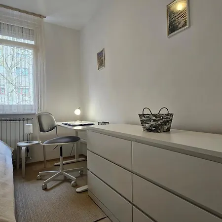 Iva Two-bedroom Tour As With Balcony And Ac, Newly Refreshed For 2026, Near Medical Faculty In Lublana