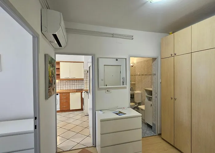 Apartmán Iva Two-bedroom Tour As With Balcony And Ac, Newly Refreshed For 2026, Near Medical Faculty In *