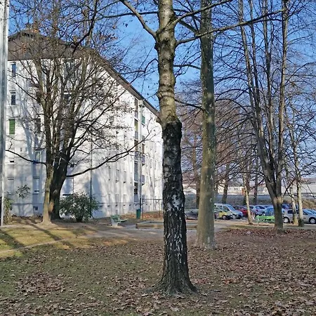 Retro 2Br Apartment Iva Tour As With Balcony And Ac Near Medical Faculty 1,5Km To Ljubljana Center Apartman