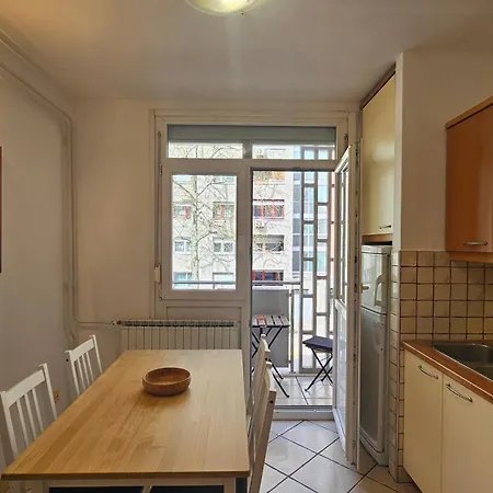 Iva Two-bedroom Tour As With Balcony And Ac, Newly Refreshed For 2026, Near Medical Faculty In * Ljubljana