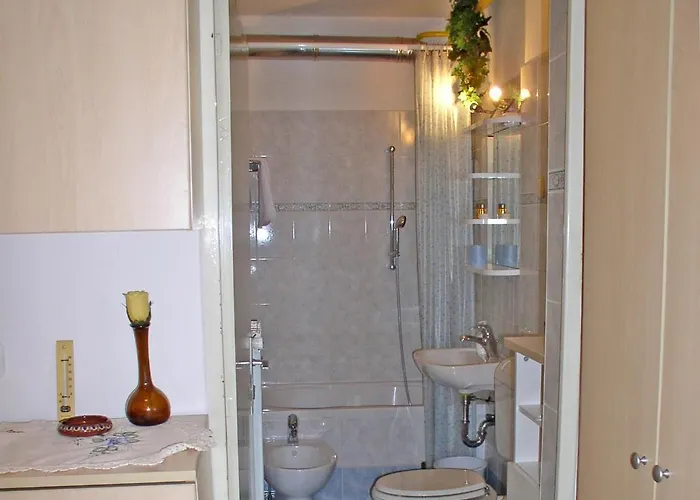 Apartman Retro 2Br Apartment Iva Tour As With Balcony And Ac Near Medical Faculty 1,5Km To Ljubljana Center *